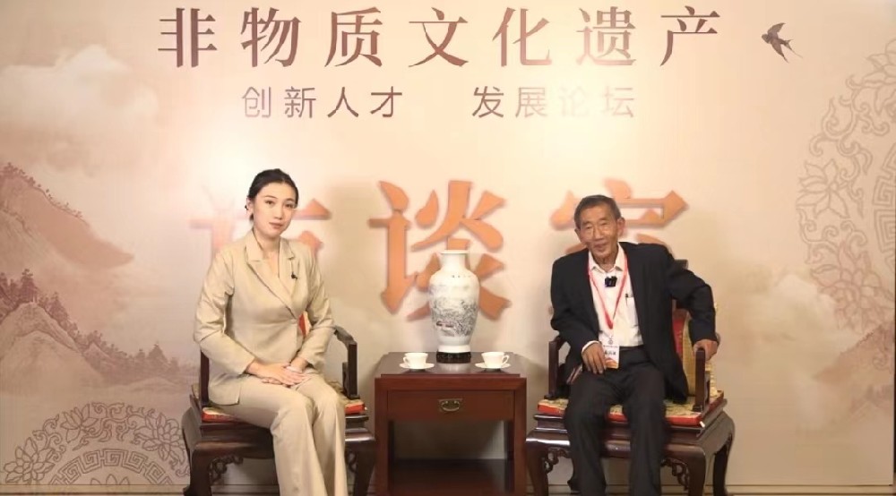 非物质文化遗产创新人才发展论坛--朱德富