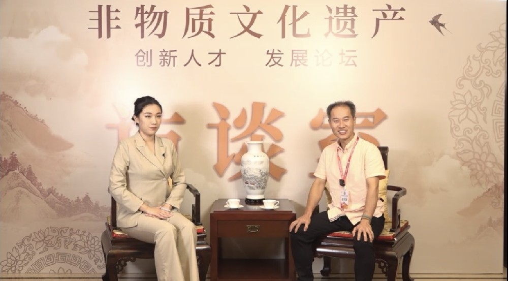 方晨光--受邀参加非遗创新人才发展论坛