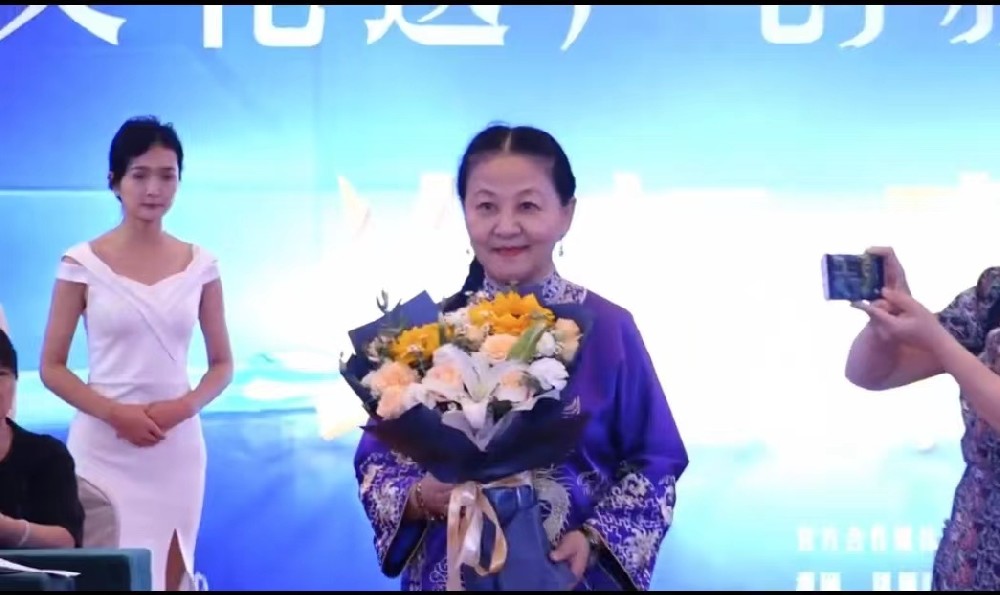 优秀艺术家韩金英--受邀参加非遗创新人才发展论坛