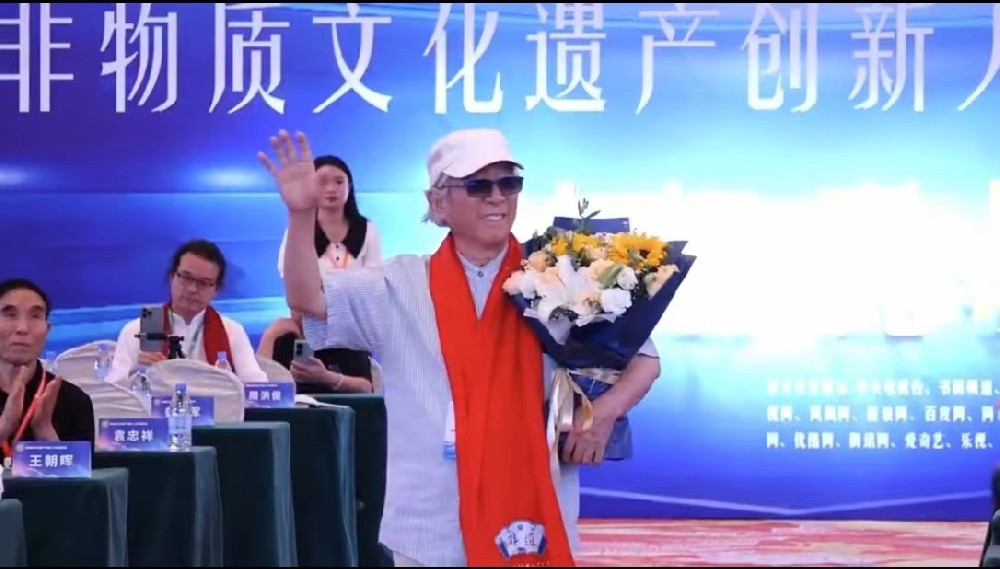 著名雕塑大师孙霁岷--受邀参加非遗创新人才发展论坛